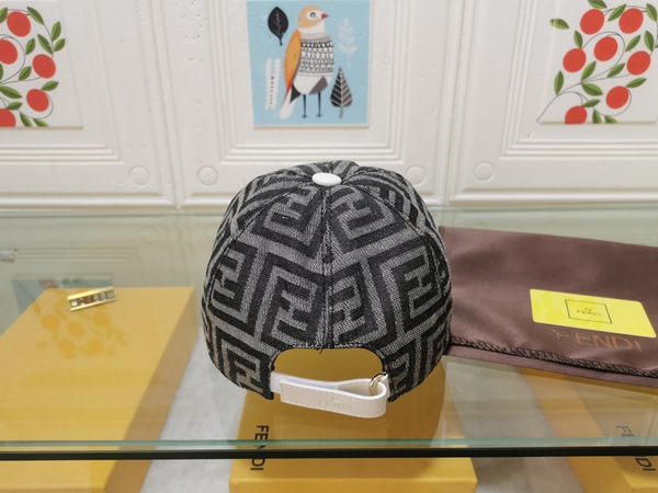 ブランド帽子側面デザイン